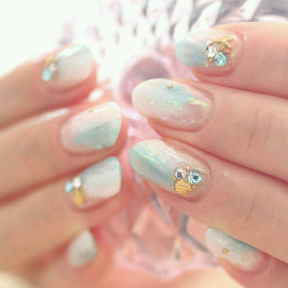 グリーン系ニュアンスネイル♪