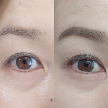 40代女性のビフォーアフター写真。まつげカールで根元から自然に上がり、目元が明るく若々しい印象に。